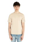 T-shirt logo manica