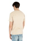 T-shirt logo contrasto