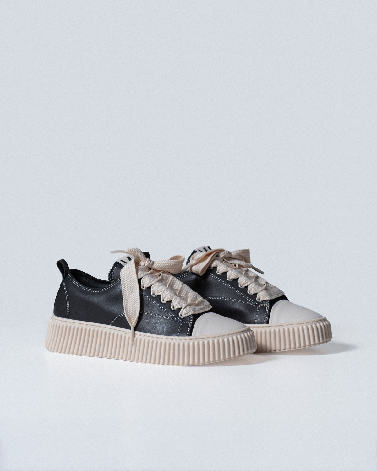 WNB // SNEAKERS WILSON BLACK