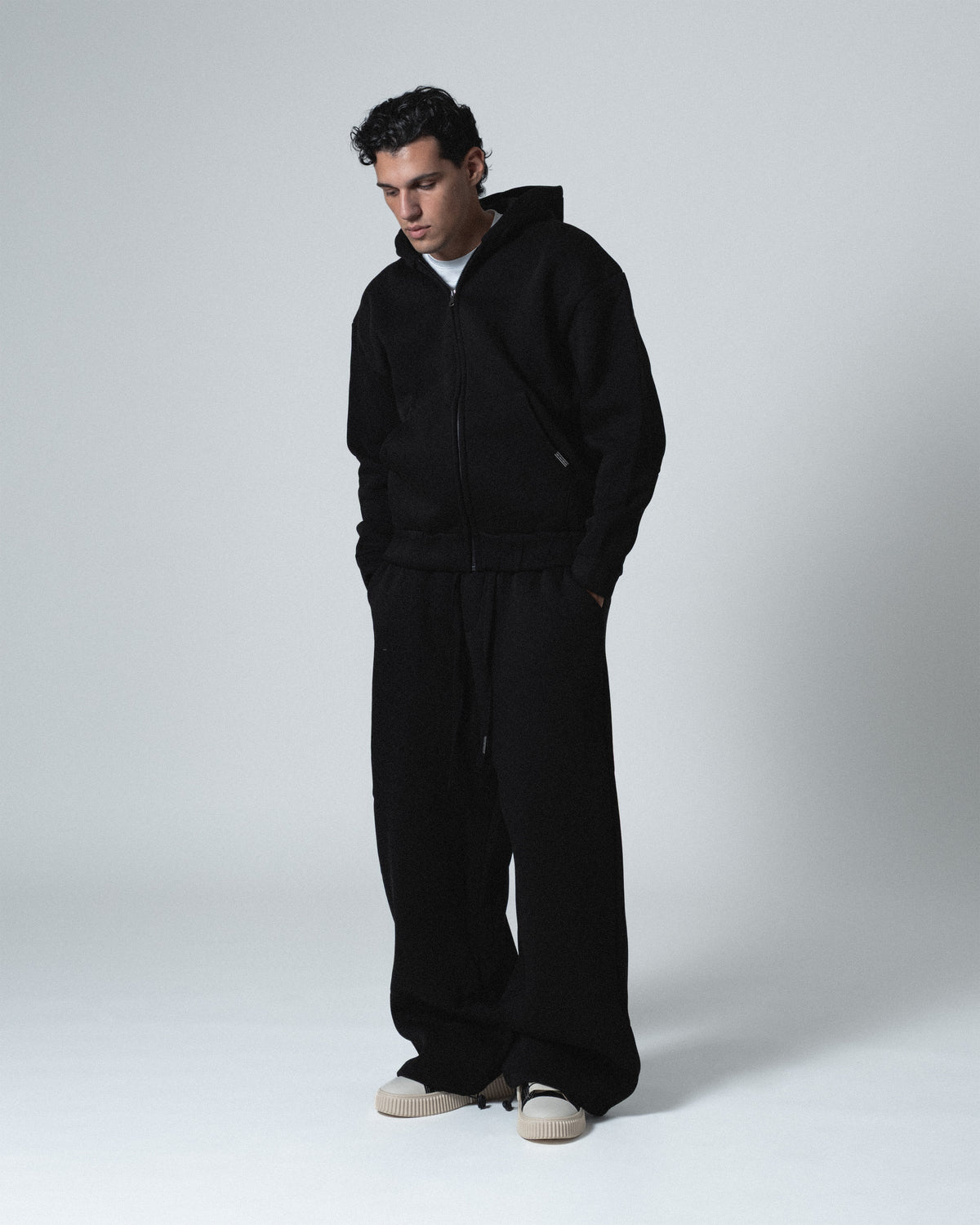 WNB // HOODIE CONCEPTUAL ZIP
