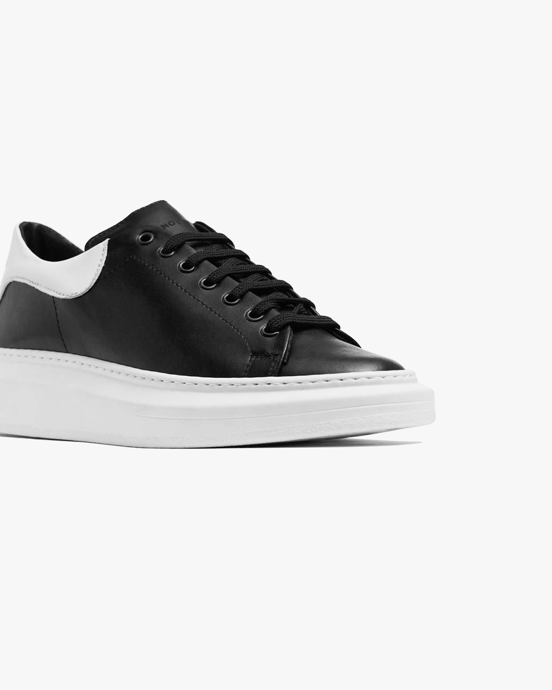 WNB // SNEAKERS CLASSIC